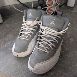 Jordan Gray Sneakers